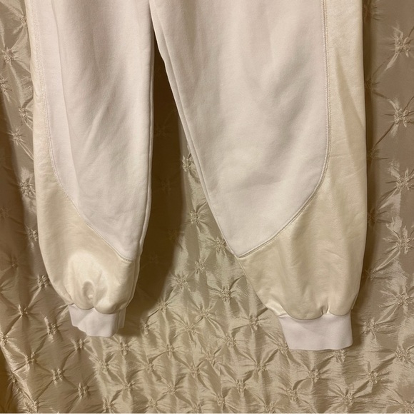 NIKE White Opal Fleece Oversized Joggers Sweat Pants Iridescent Swoosh - Picture 12 of 15